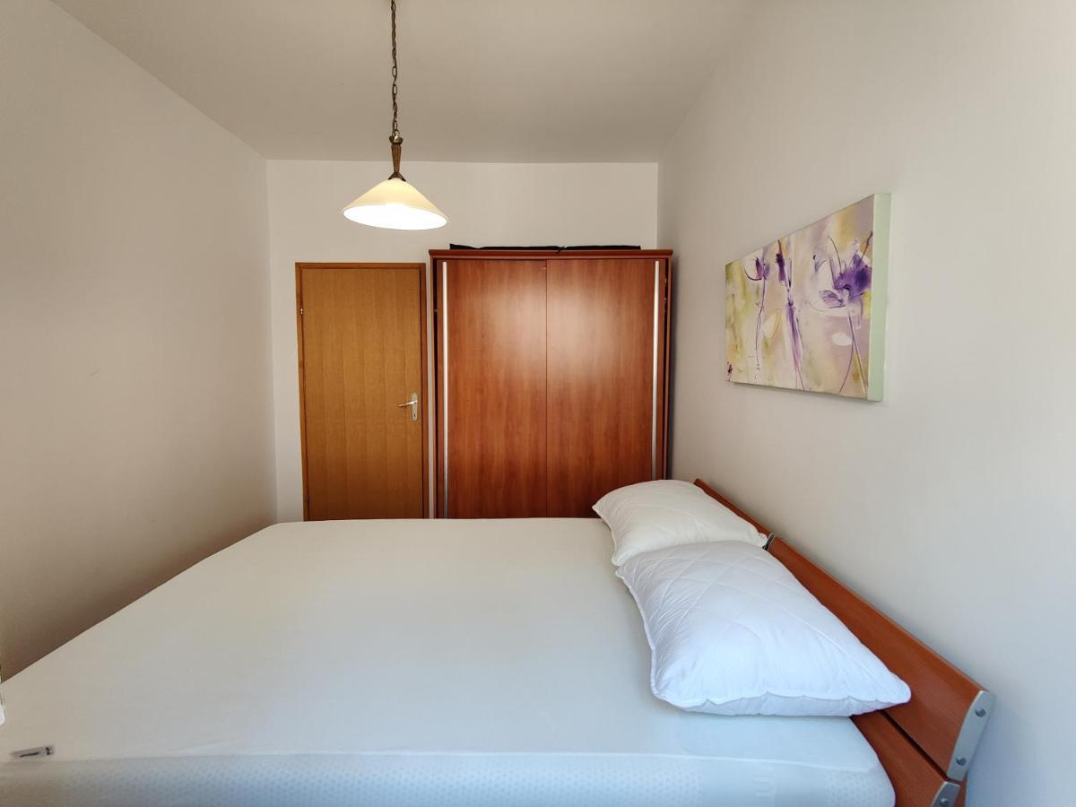 Biuk Apartments ノヴィ・ヴィノドロスキー エクステリア 写真